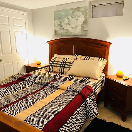 Deluxe Double Room- Hazel Stays Mississauga Exterior foto